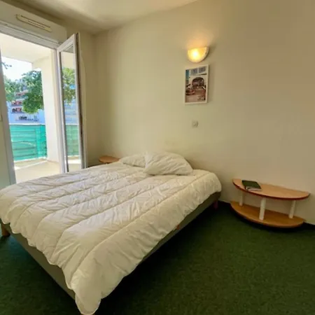 Charming T2 With Terrace And Shared Pool Apartmán La Rochelle (Charente-Maritime)